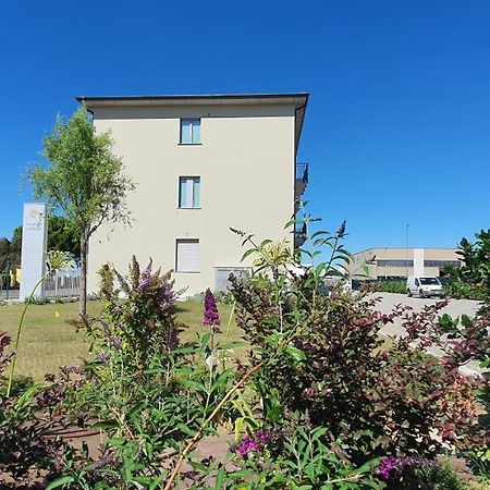 Eco Rooms & Apartments Voghera Esterno foto